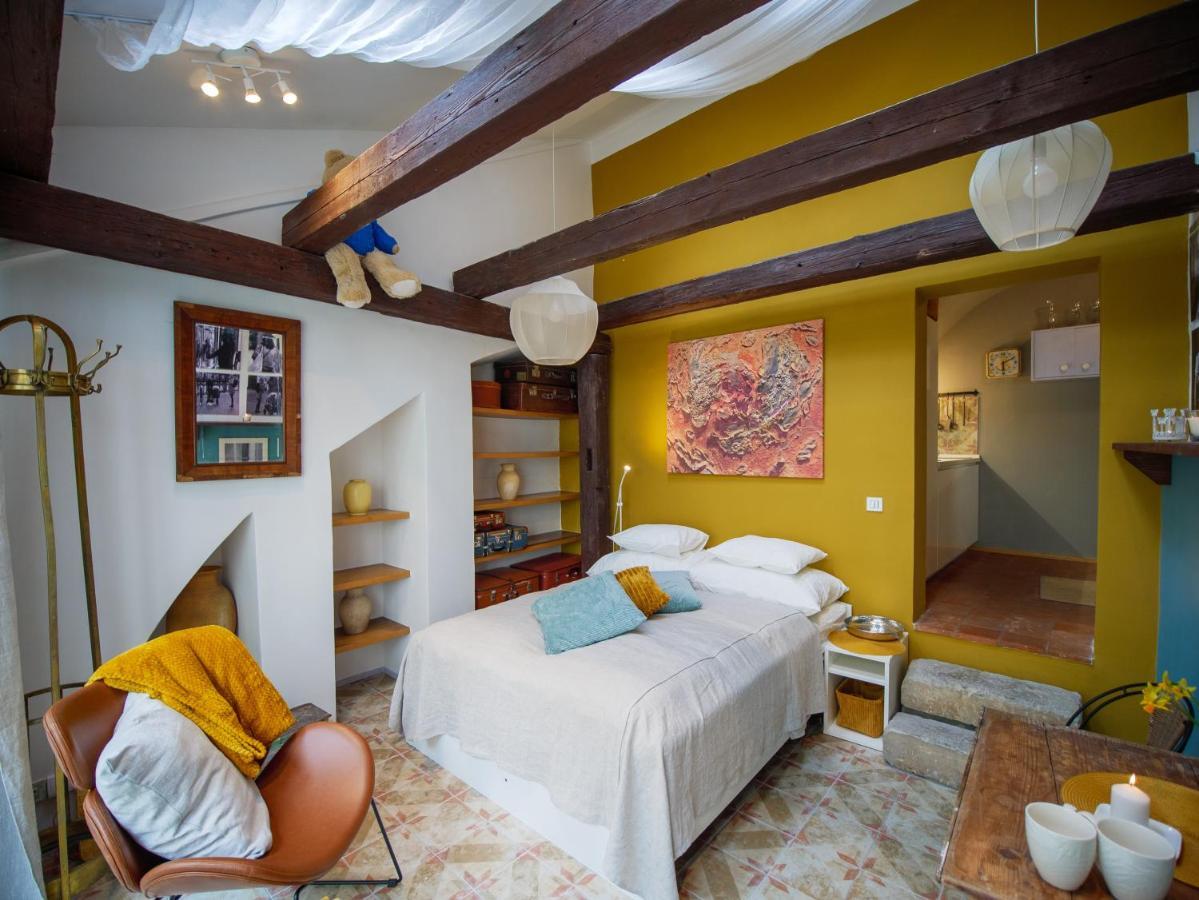 Romantic Nest Under Prague Castle Kültér fotó
